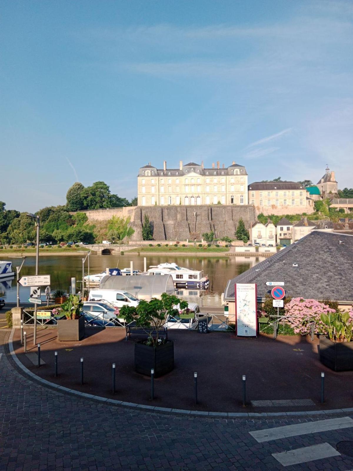 Studio Sable Sur Sarthe Exteriér fotografie
